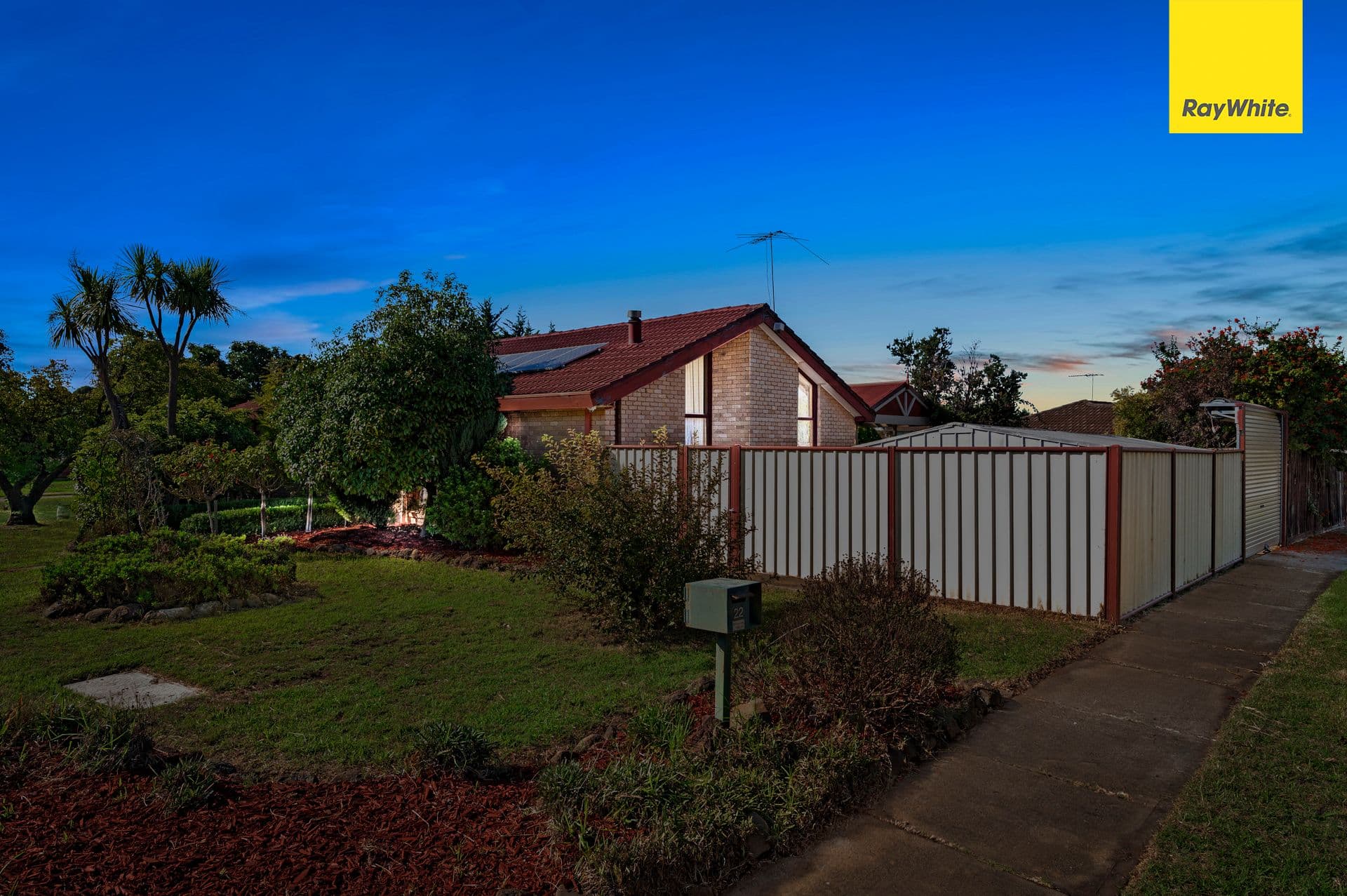 22 Rathdowne Circuit, Melton West VIC 3337, Melton West - Thumbnail 3
