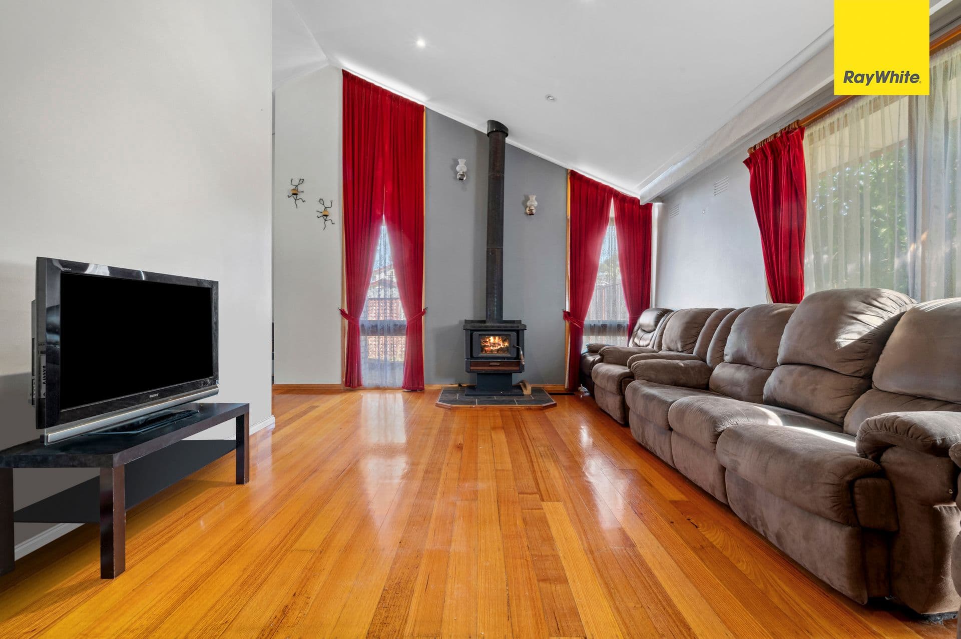 22 Rathdowne Circuit, Melton West VIC 3337, Melton West - Thumbnail 4