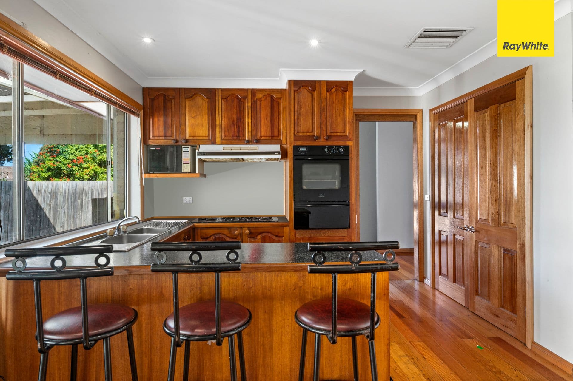 22 Rathdowne Circuit, Melton West VIC 3337, Melton West - Thumbnail 5