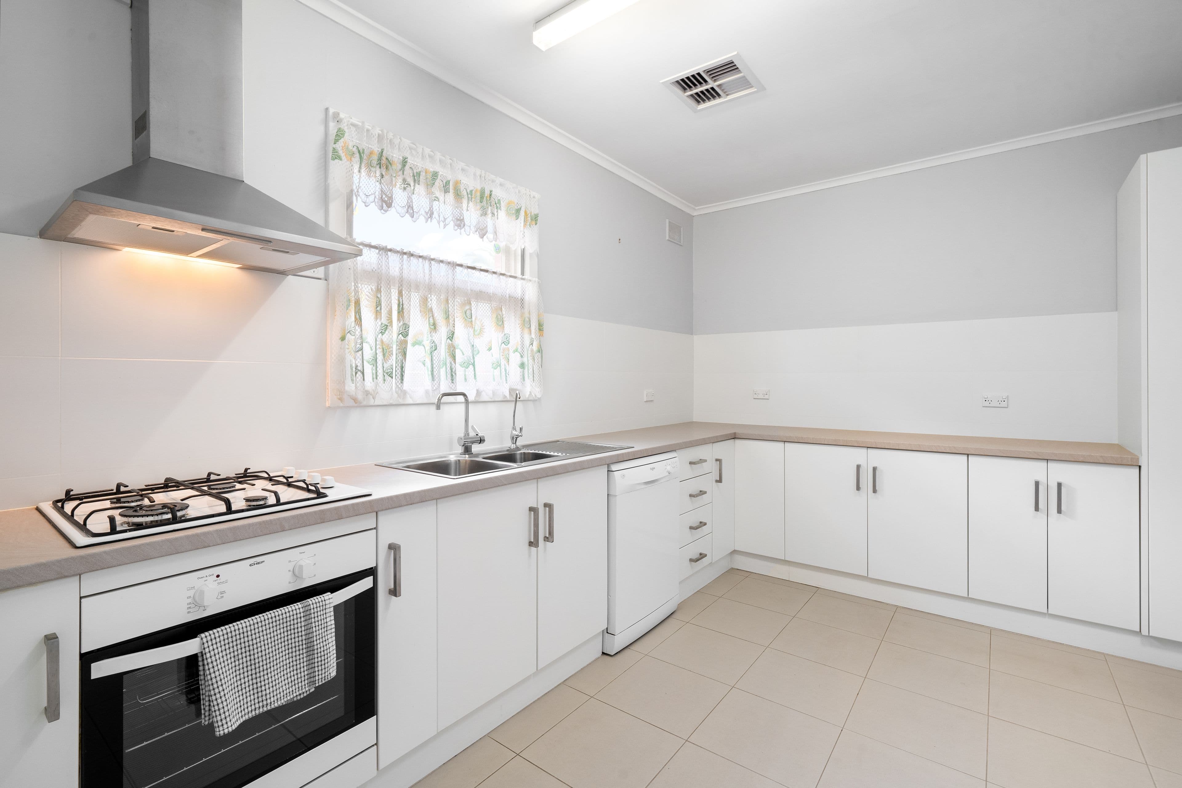 8 Jakara Avenue, Ingle Farm SA 5098, Ingle Farm - Thumbnail 4