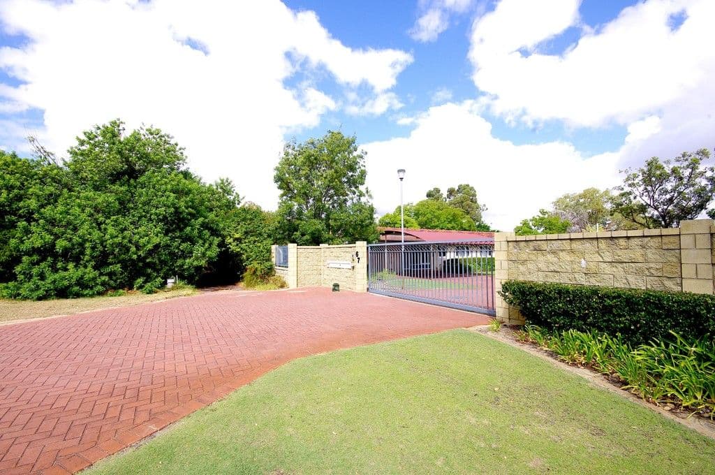 67 Tendring Way, Girrawheen WA 6064, Girrawheen - Thumbnail 2