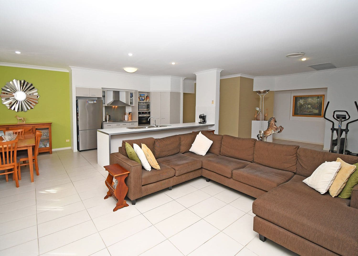 2 Parraweena Court, Point Vernon QLD 4655, Point Vernon - Thumbnail 7