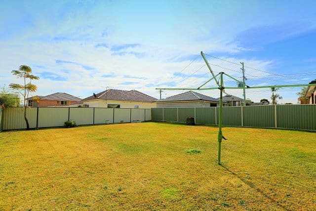 27 Columbine Avenue, Bankstown NSW 2200, Bankstown - Thumbnail 8