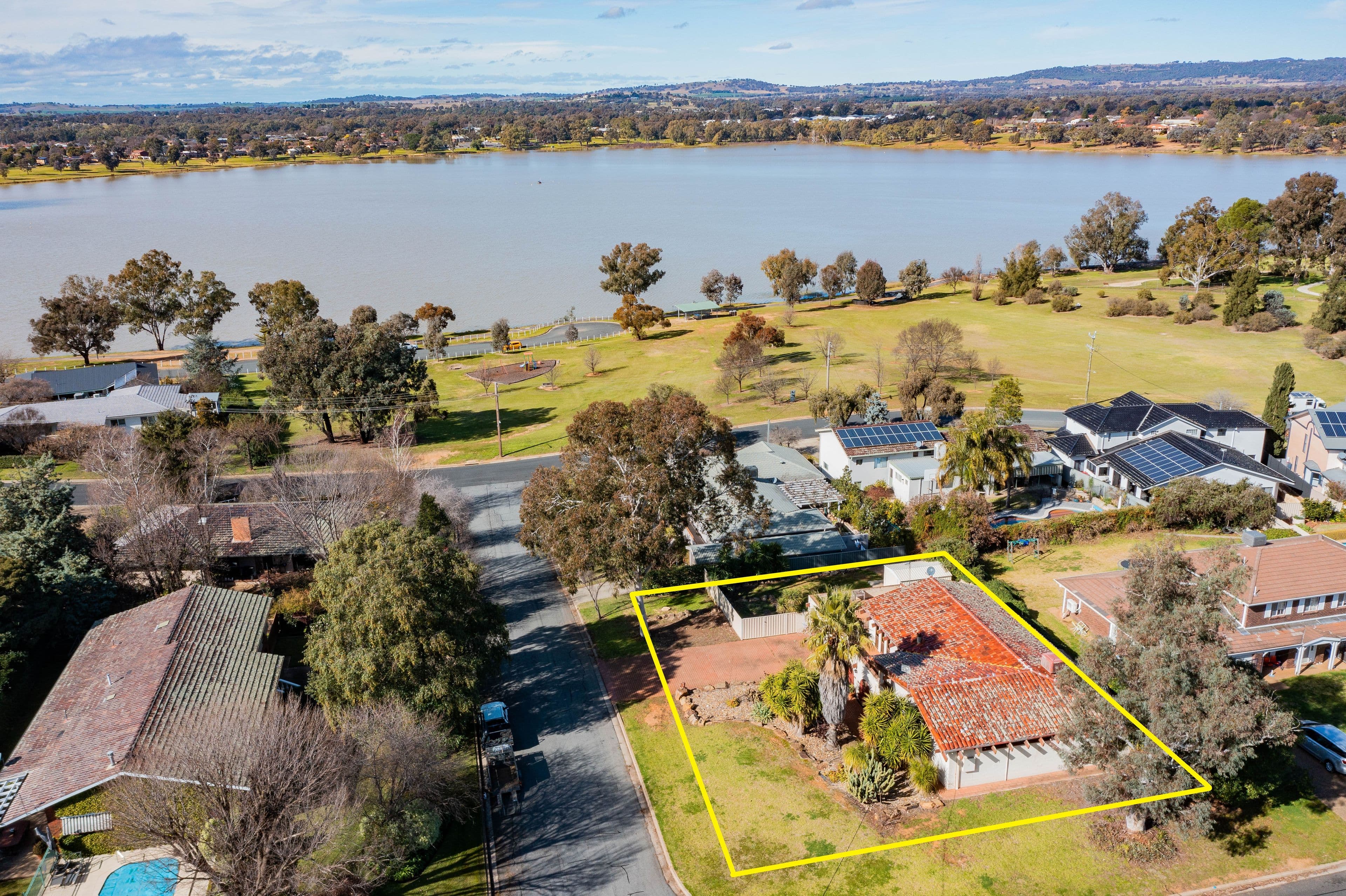 45 Balmoral Crescent, Lake Albert NSW 2650, Lake Albert - Image 1