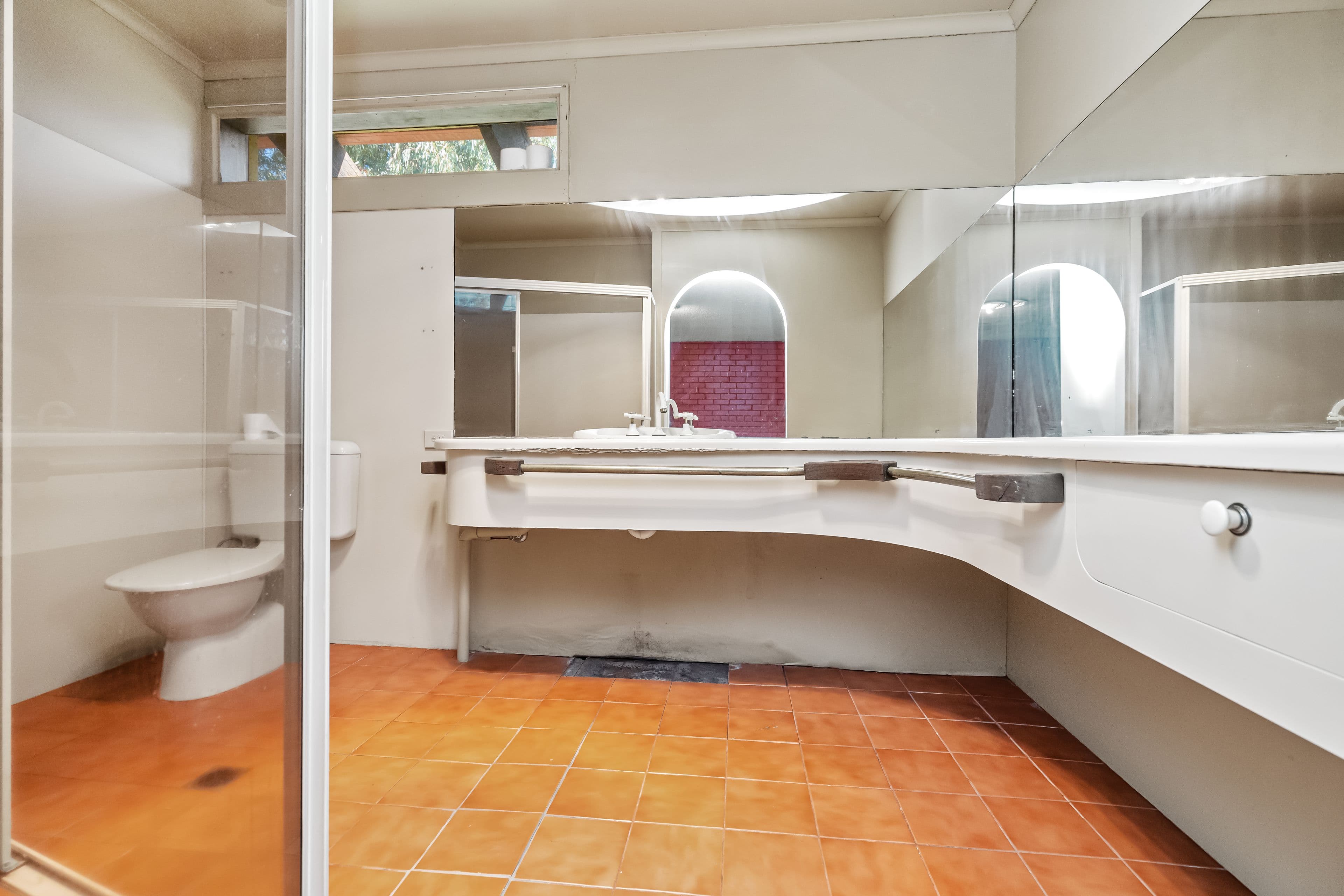 45 Balmoral Crescent, Lake Albert NSW 2650, Lake Albert - Thumbnail 8