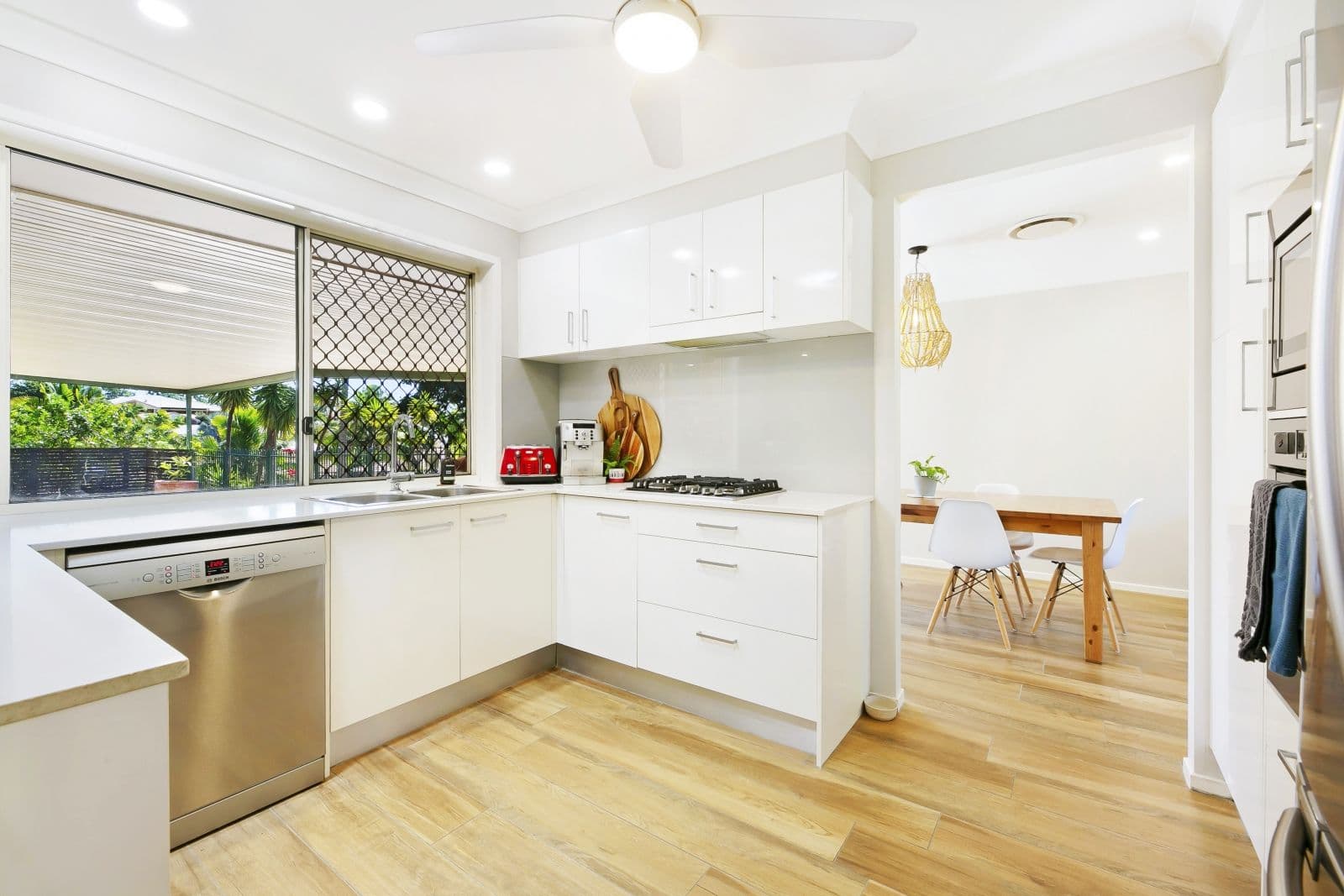 5 Langer Place, Arundel QLD 4214, Arundel - Thumbnail 6