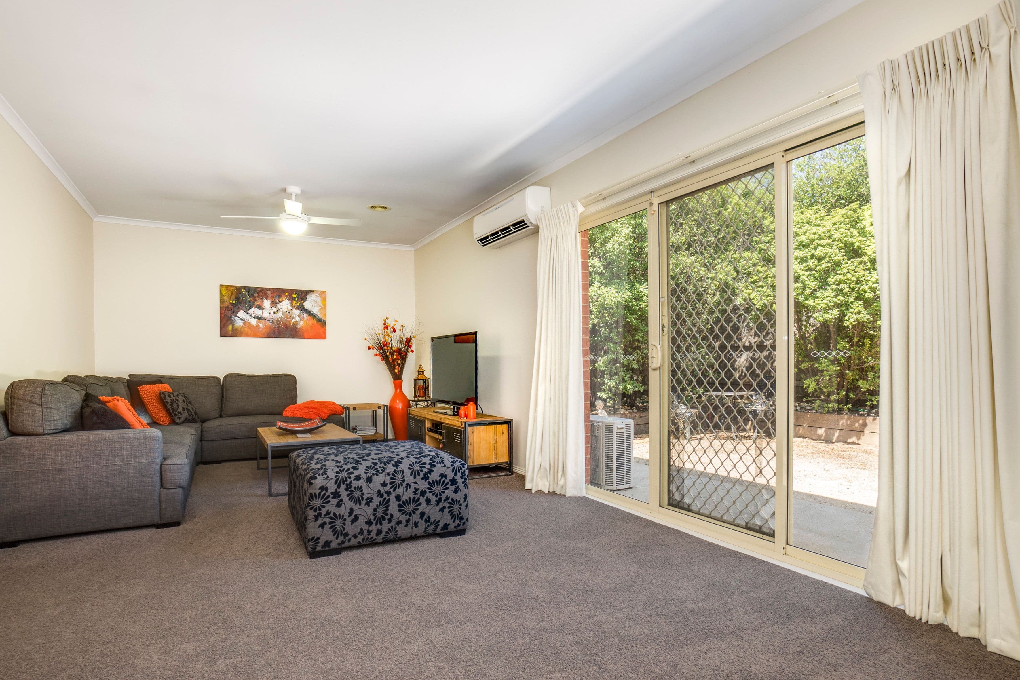 2 Sussex Court, Tarneit VIC 3029, Tarneit - Thumbnail 2