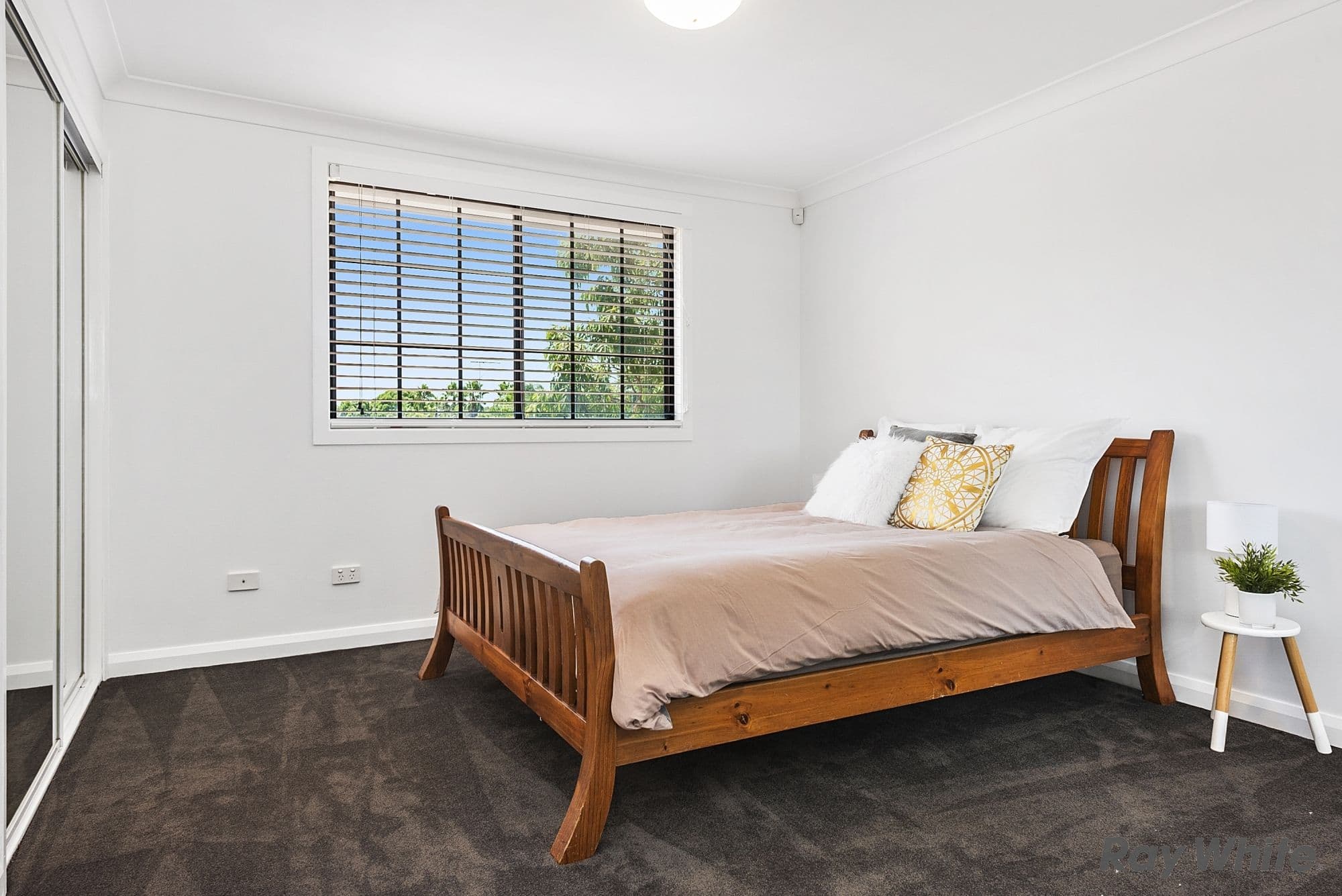 7 Farmer Close, Glenwood - Thumbnail 8