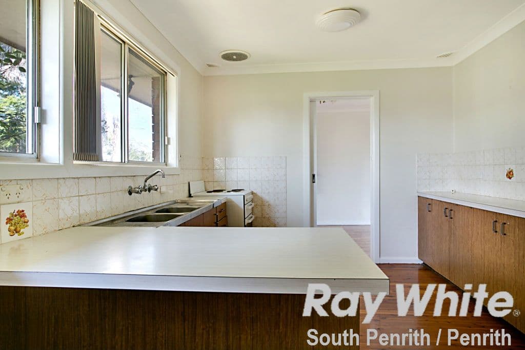 174 Parker Street, Kingswood - Thumbnail 3