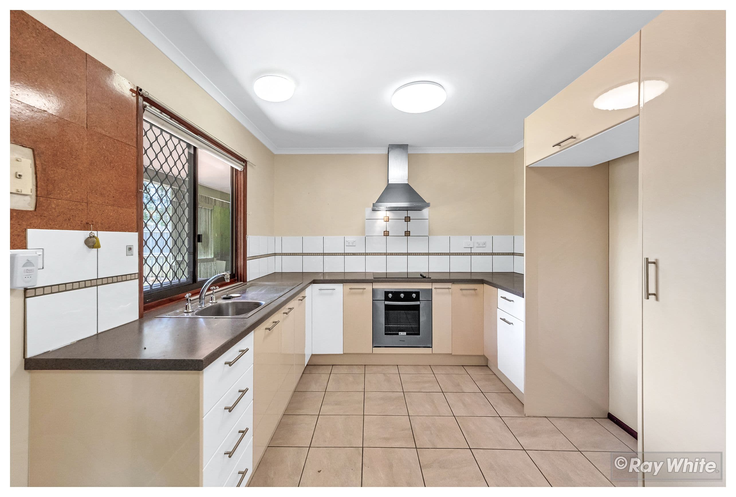 21 Mcgrath Street, Norman Gardens QLD 4701, Norman Gardens - Thumbnail 2