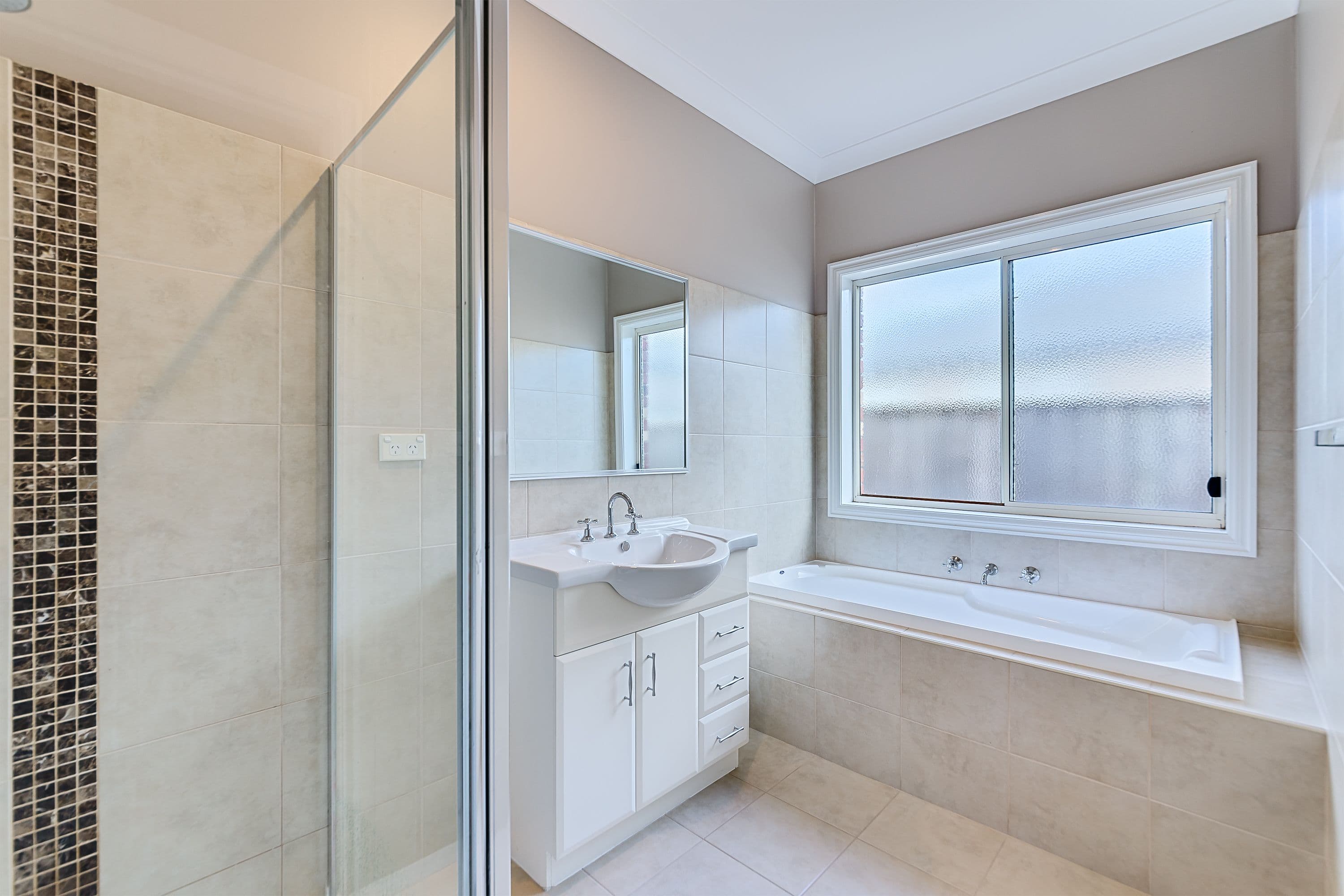 6 Oakville Place, Craigieburn VIC 3064, Craigieburn - Thumbnail 8