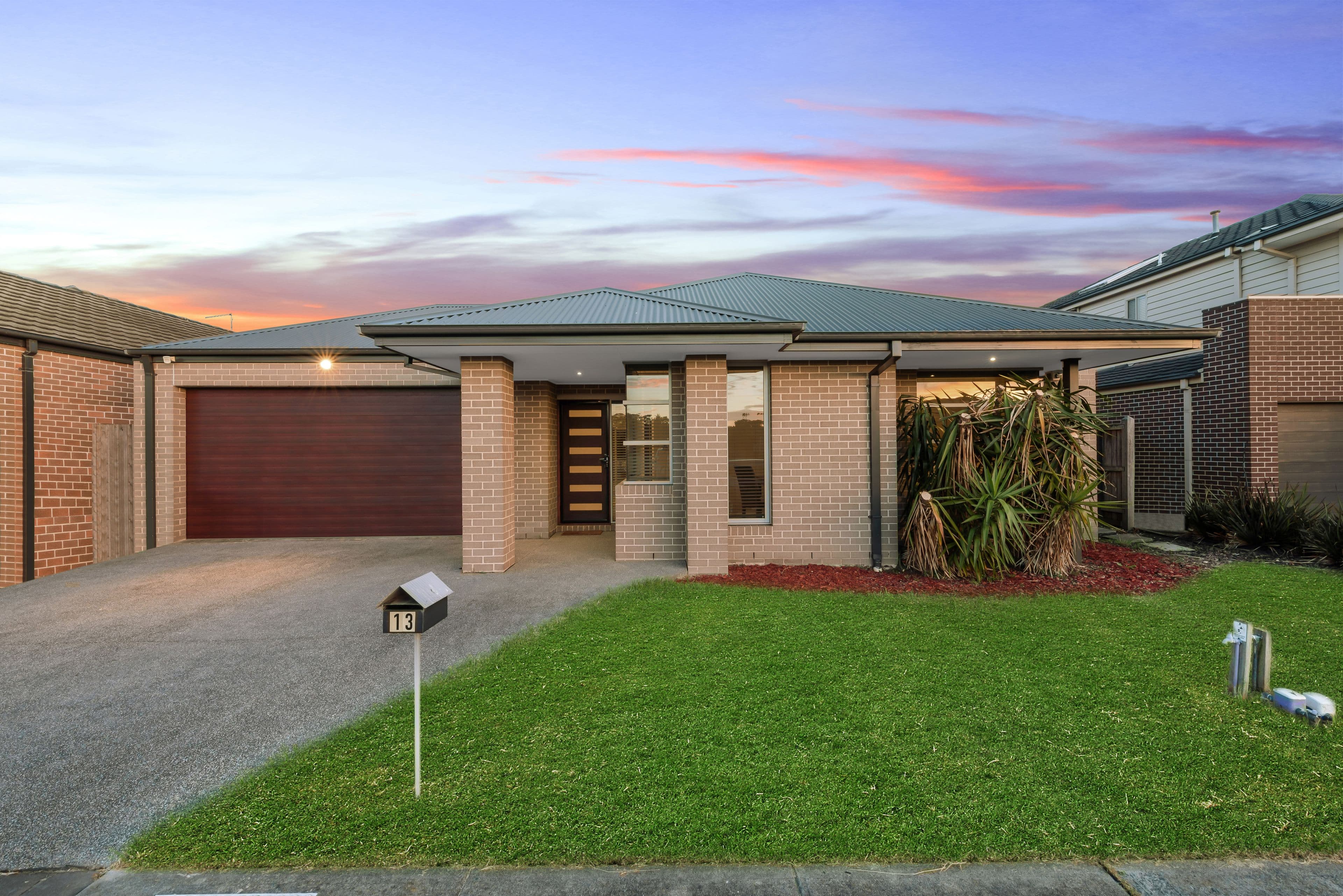 13 Silverleaf Crescent, Officer VIC 3809, Officer - Image 1
