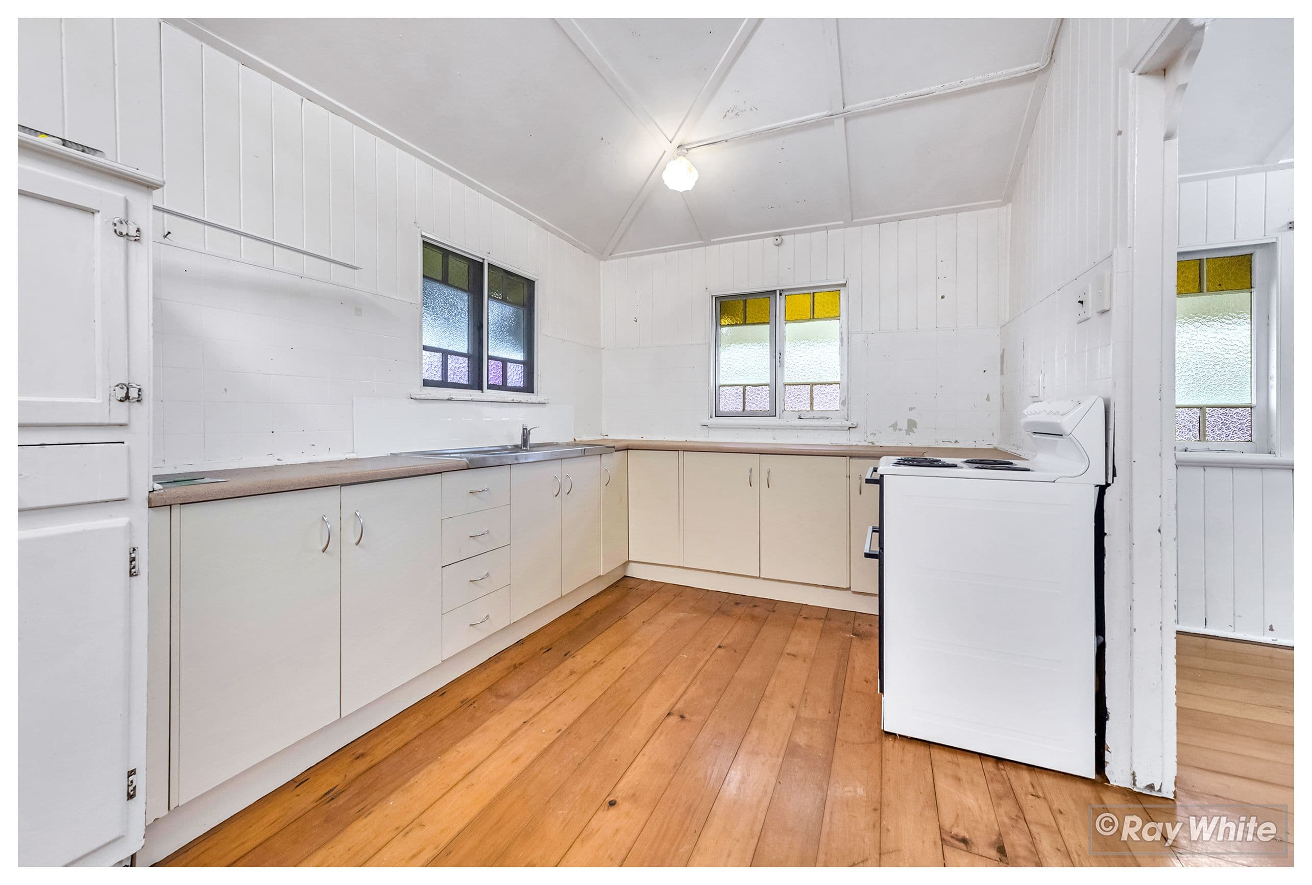337 East Street, Depot Hill QLD 4700, Depot Hill - Thumbnail 2