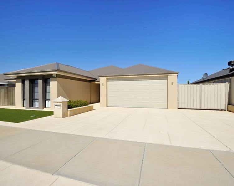 17 Alassio Parade, Secret Harbour WA 6173, Secret Harbour - Thumbnail 2