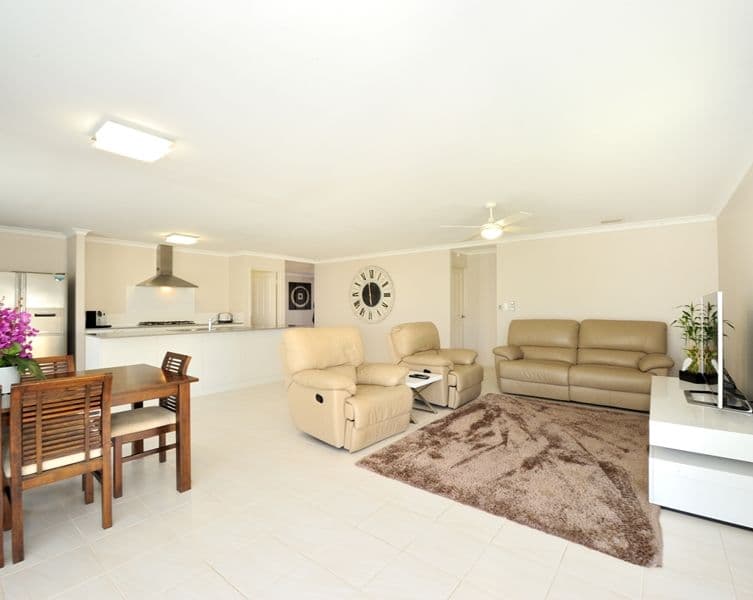 17 Alassio Parade, Secret Harbour WA 6173, Secret Harbour - Thumbnail 3