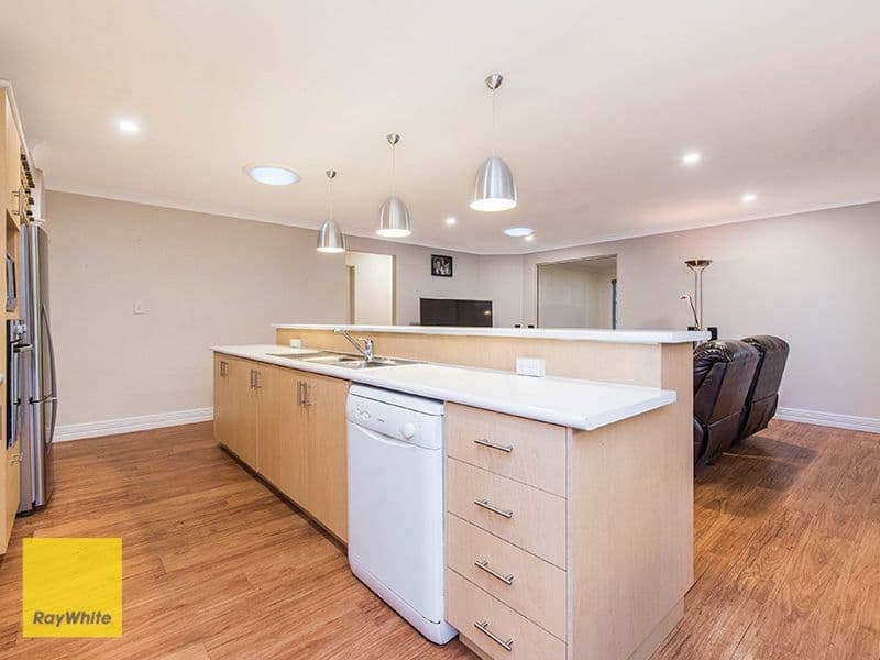 14 Sapphire Way, Maida Vale WA 6057, Maida Vale - Thumbnail 7