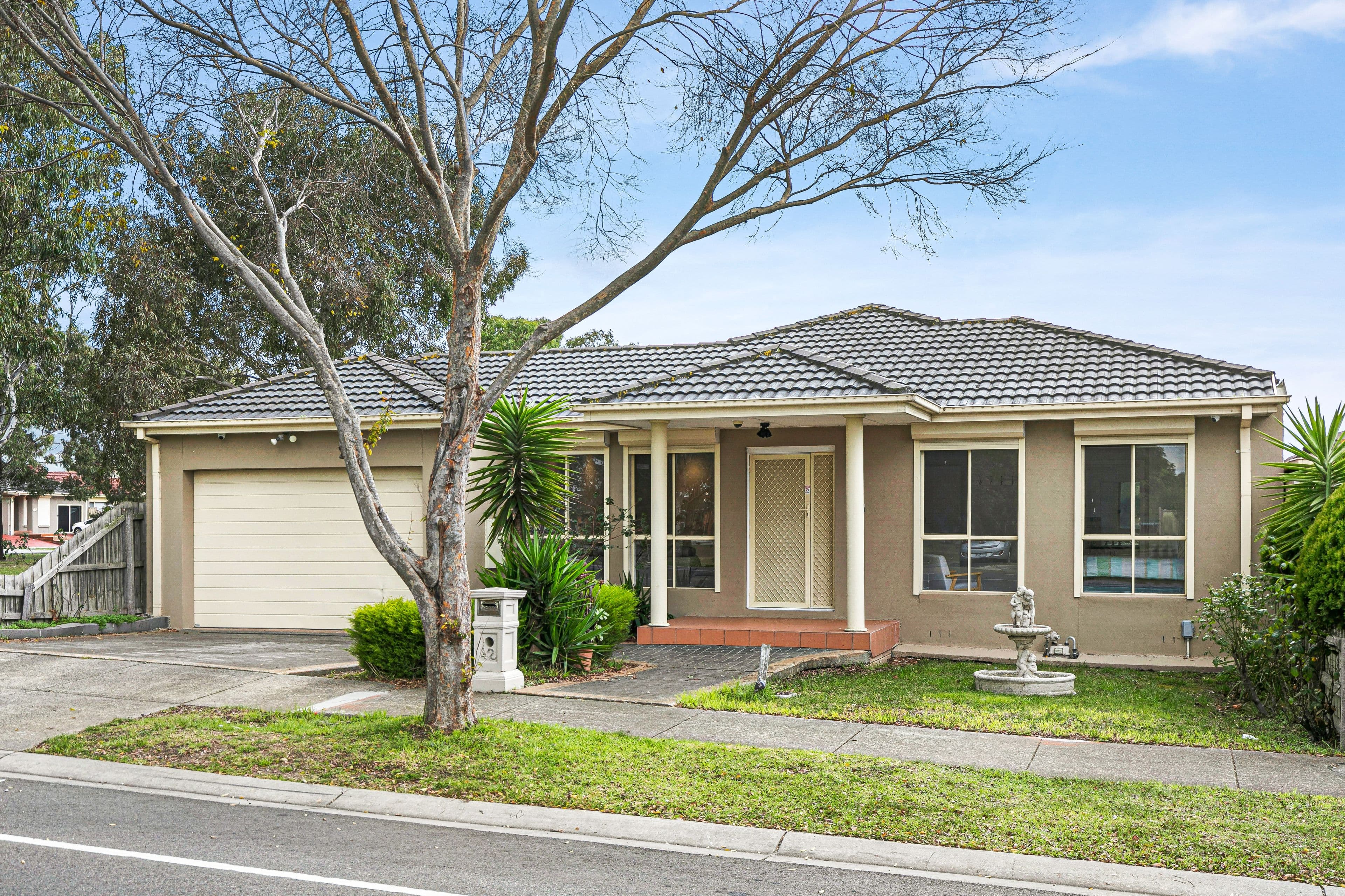 42 Hayfield Road, Roxburgh Park VIC 3064, Roxburgh Park - Image 1