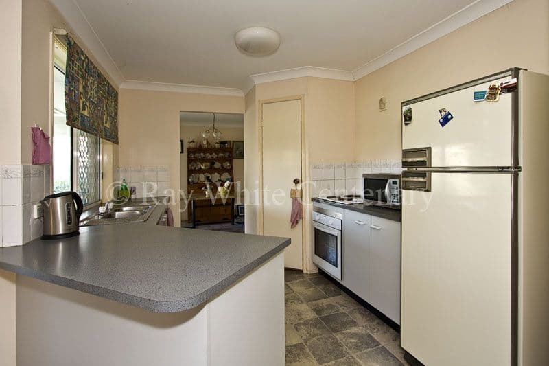 15 Wallaroo Way, DOOLANDELLA QLD 4077, Doolandella - Thumbnail 4