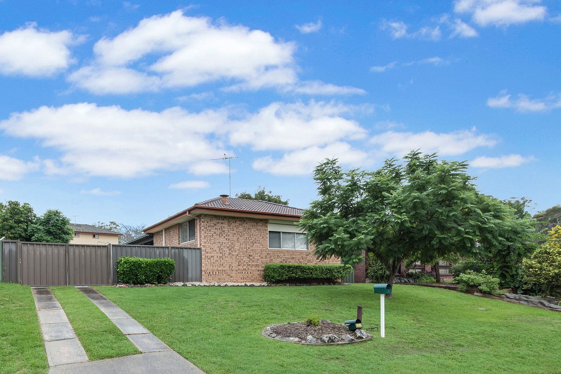 103 Junction Road, Ruse - Image 1