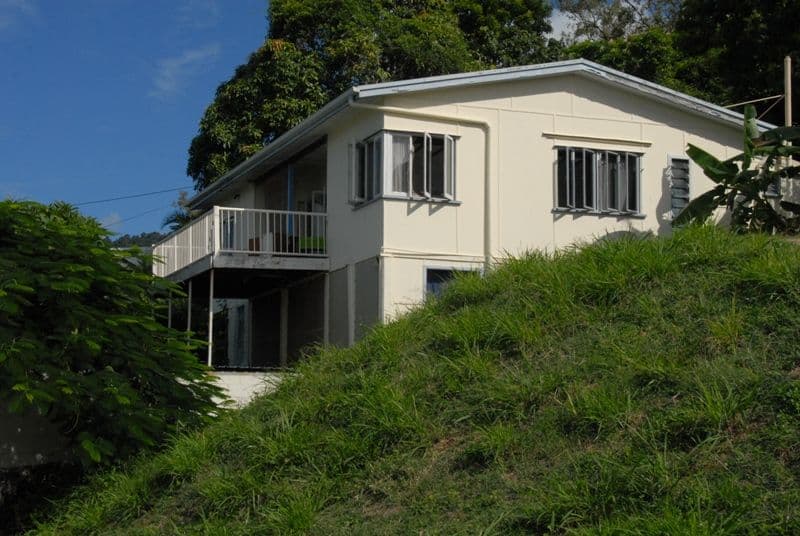 8 Coral Esplanade, CANNONVALE QLD 4802, Cannonvale - Thumbnail 2