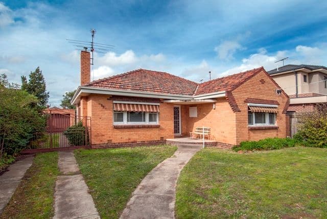 17 Macartney Street, RESERVOIR VIC 3073, Reservoir - Thumbnail 2