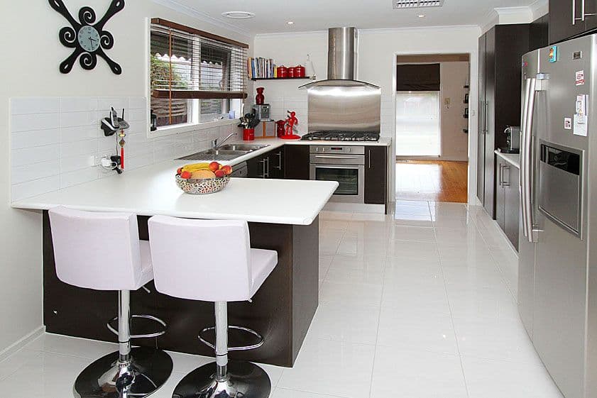 81 Buckmaster Drive, MILL PARK VIC 3082, Mill Park - Thumbnail 3