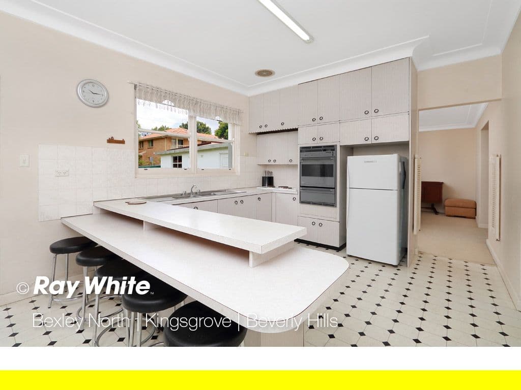 3 Warrawee Place, Beverly Hills - Thumbnail 2