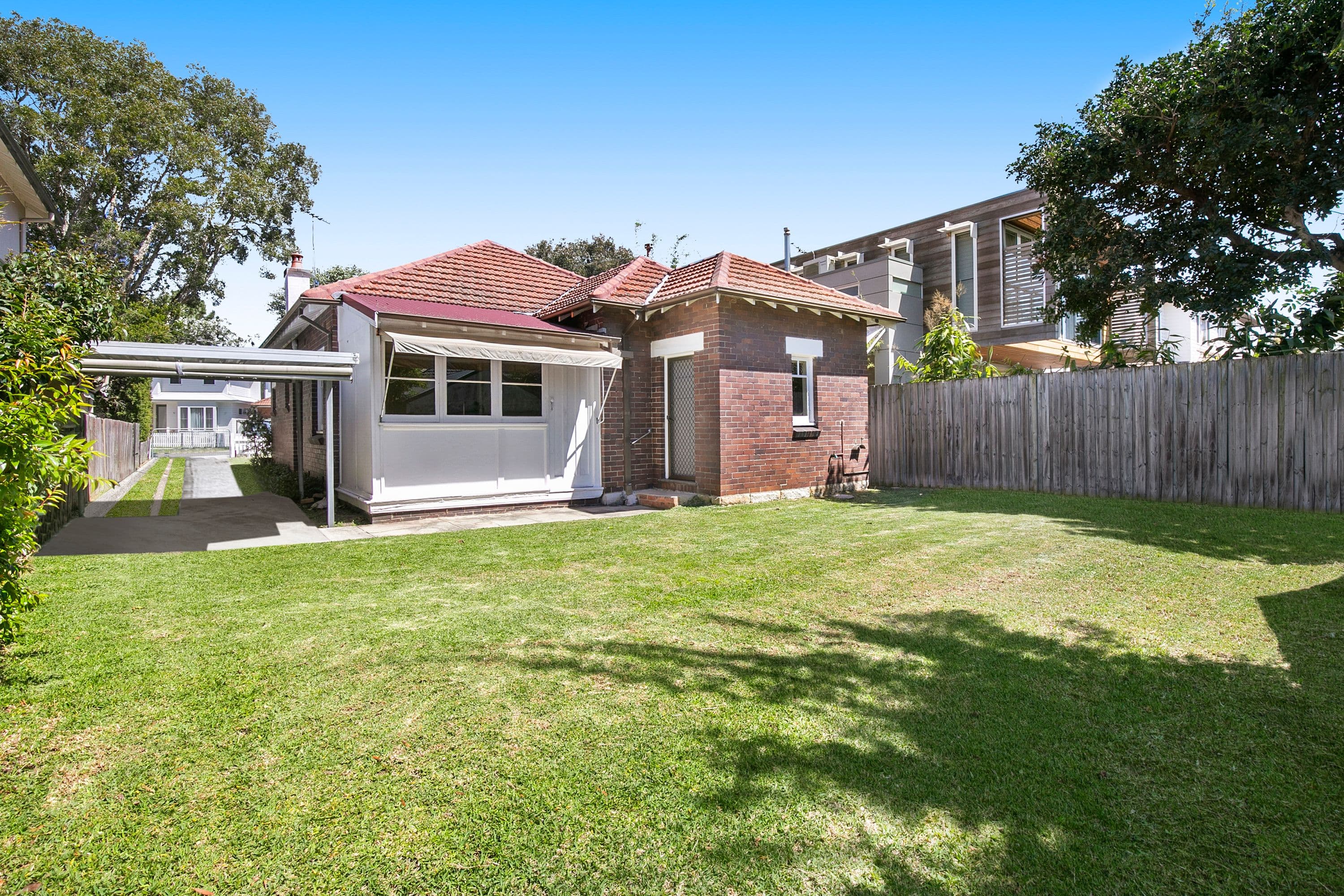 12 Iluka Avenue, Manly - Thumbnail 2