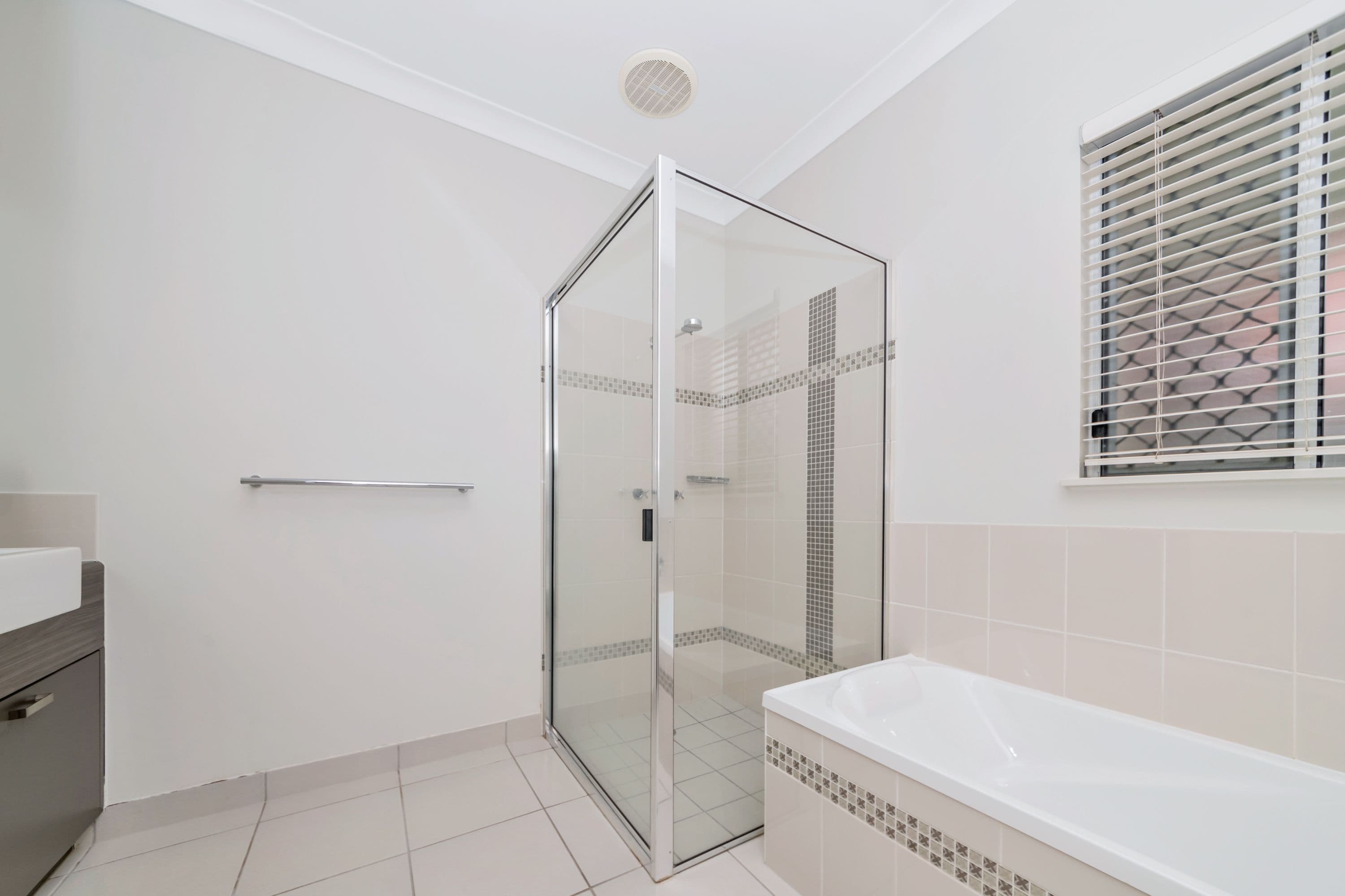 2 Woodhen Court, Bohle Plains QLD 4817, Bohle Plains - Thumbnail 5