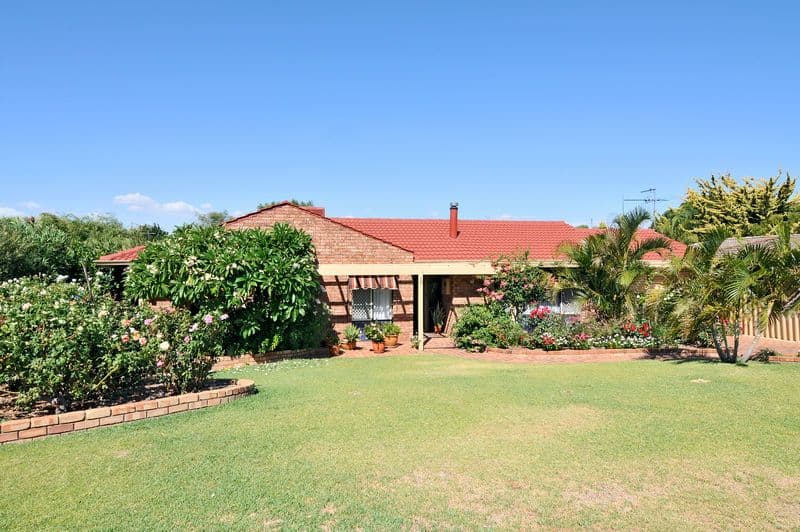 10 Sandford Crescent, HALLS HEAD WA 6210, Halls Head - Image 1
