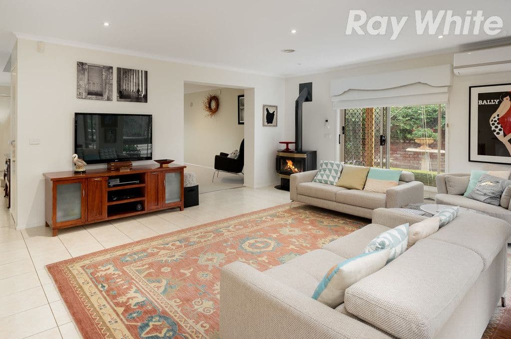 27 Tennyson Circuit, Mill Park VIC 3082, Mill Park - Thumbnail 2