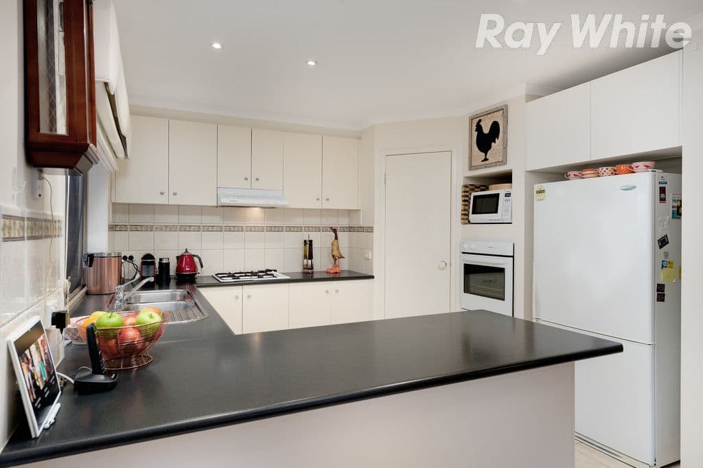 27 Tennyson Circuit, Mill Park VIC 3082, Mill Park - Thumbnail 3