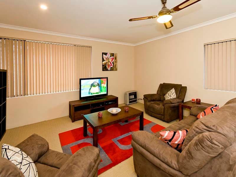 7 Durack Crescent, GOSNELLS WA 6110, Gosnells - Thumbnail 2
