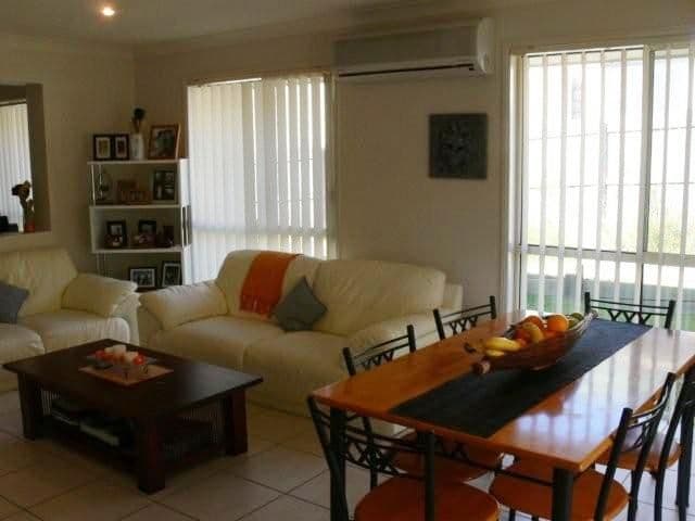 32 Freestone Drive, UPPER COOMERA QLD 4209, Upper Coomera - Thumbnail 4