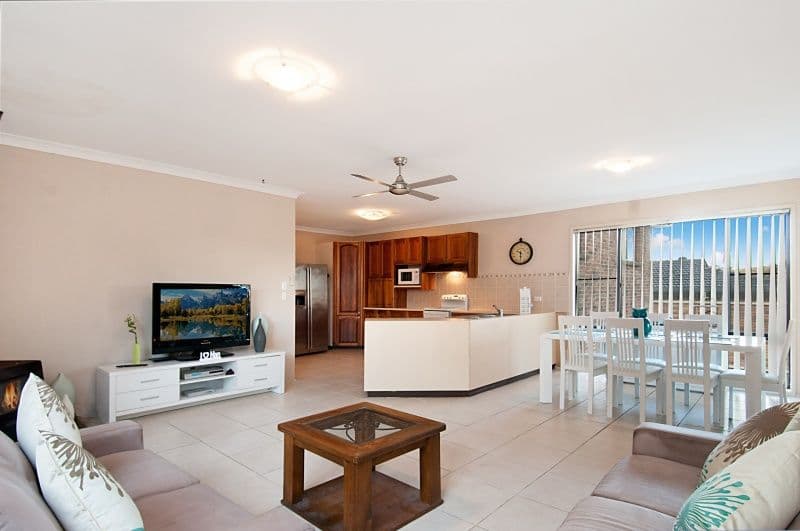 12 Mossman Avenue, BATEAU BAY NSW 2261, Bateau Bay - Thumbnail 4