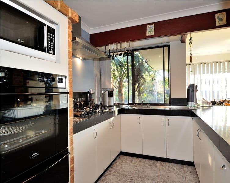 1 Giles Place, WAIKIKI WA 6169, Waikiki - Thumbnail 2