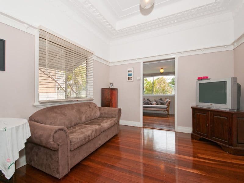 29 Castle Street, KEDRON QLD 4031, Kedron - Thumbnail 2