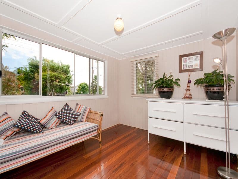 29 Castle Street, KEDRON QLD 4031, Kedron - Thumbnail 4
