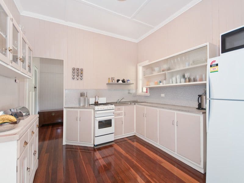 29 Castle Street, KEDRON QLD 4031, Kedron - Thumbnail 5