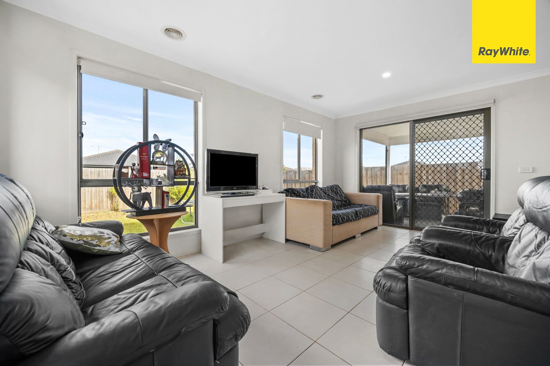4 Norwood Avenue, WEIR VIEWS VIC 3338, Weir Views - Thumbnail 4