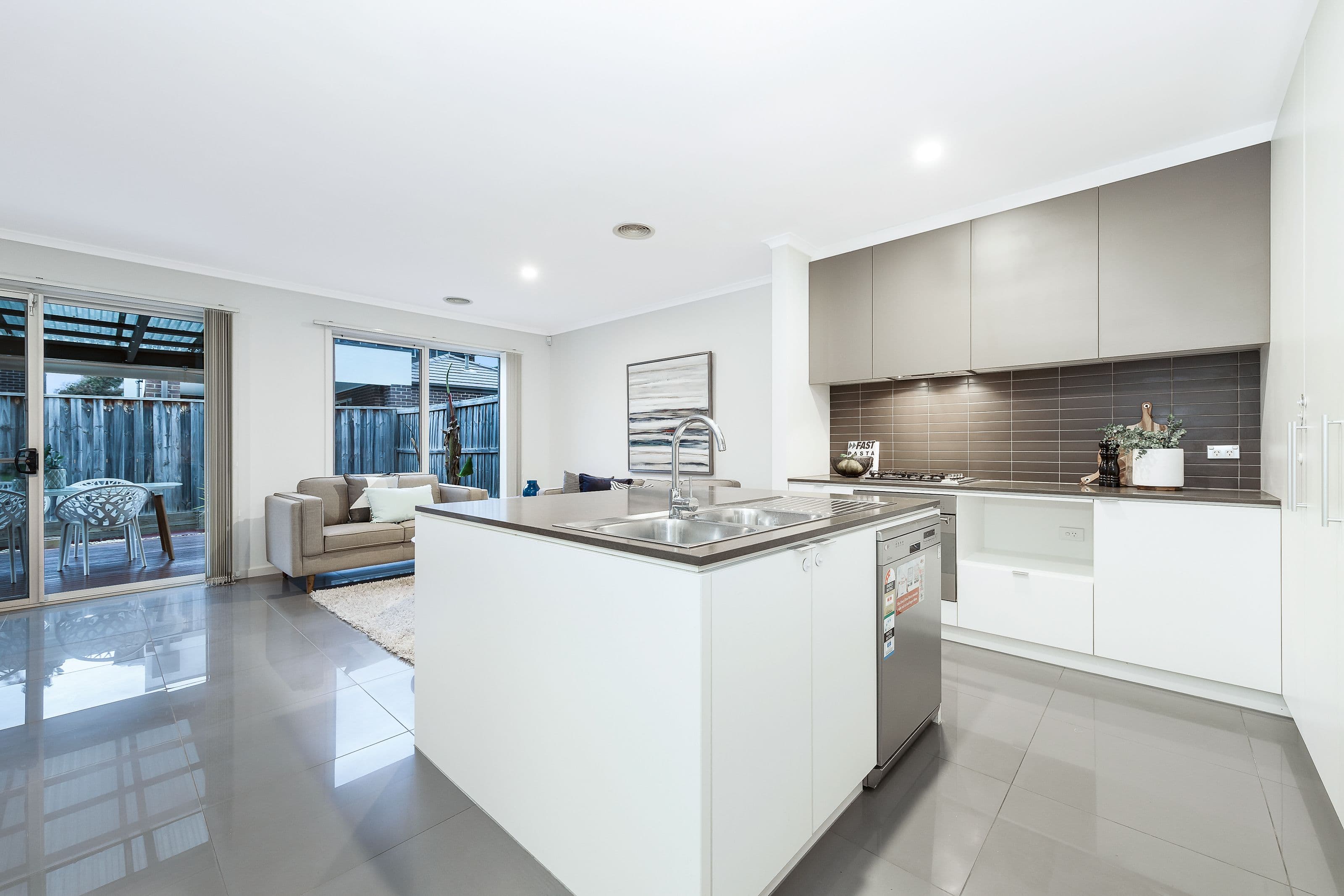 11 Exhibition Drive, Mulgrave VIC 3170, Mulgrave - Thumbnail 2