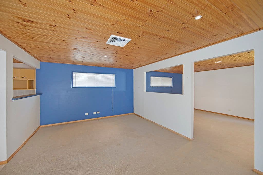 18 Robertson Road, Killarney Vale NSW 2261, Killarney Vale - Thumbnail 2