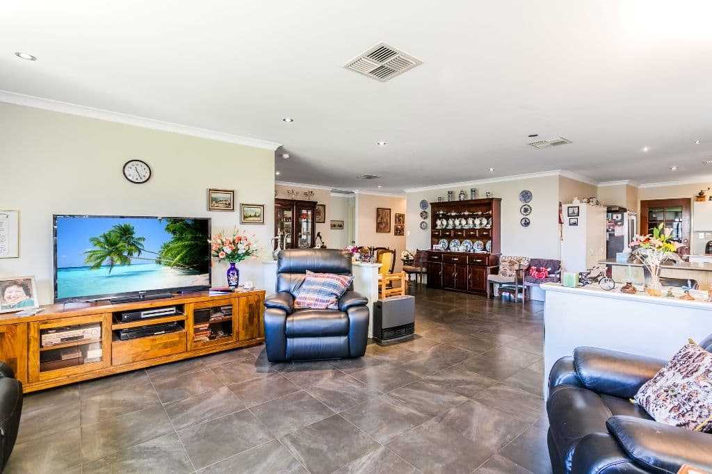 31 Tarradee Circuit, Thornlie WA 6108, Thornlie - Thumbnail 5