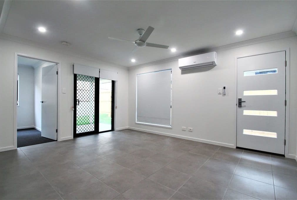 4 Carrick Place, Greenbank QLD 4124, Greenbank - Thumbnail 5