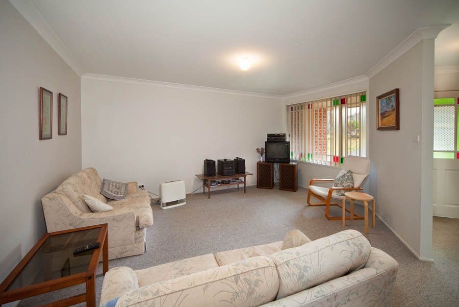 24 Sunbeam Avenue, Blackheath - Thumbnail 3