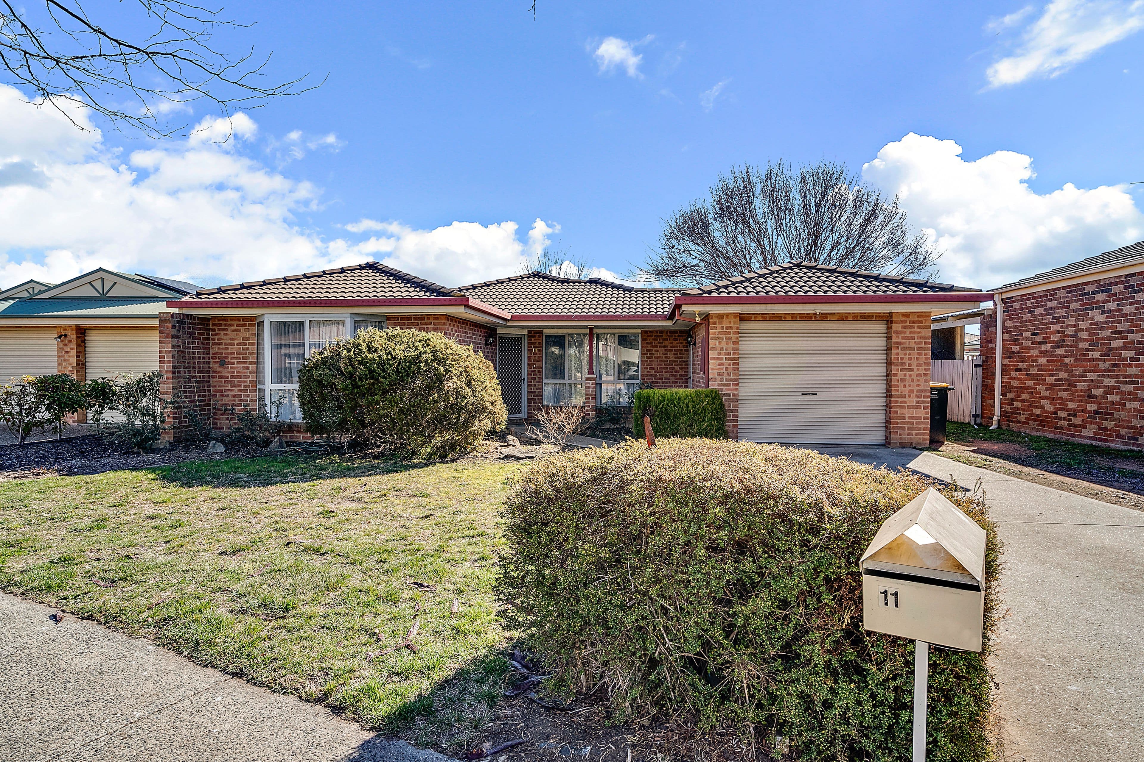 11 Lance Hill Avenue, Dunlop ACT 2615, Dunlop - Image 1