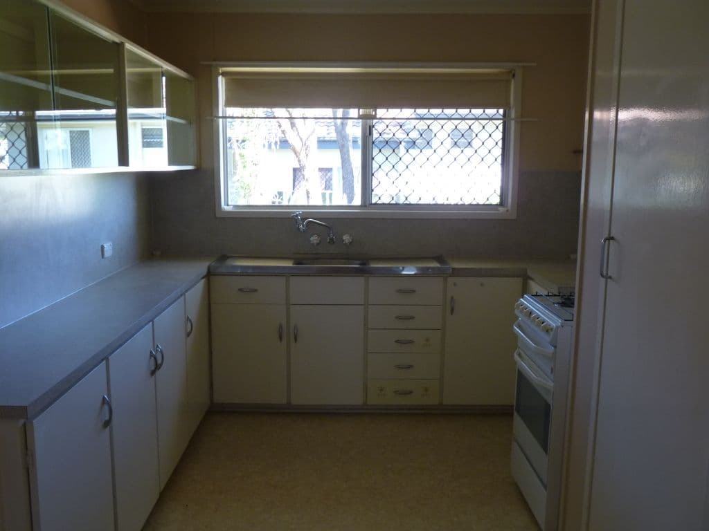 41 Milligan Street, OAKEY QLD 4401, Oakey - Thumbnail 3