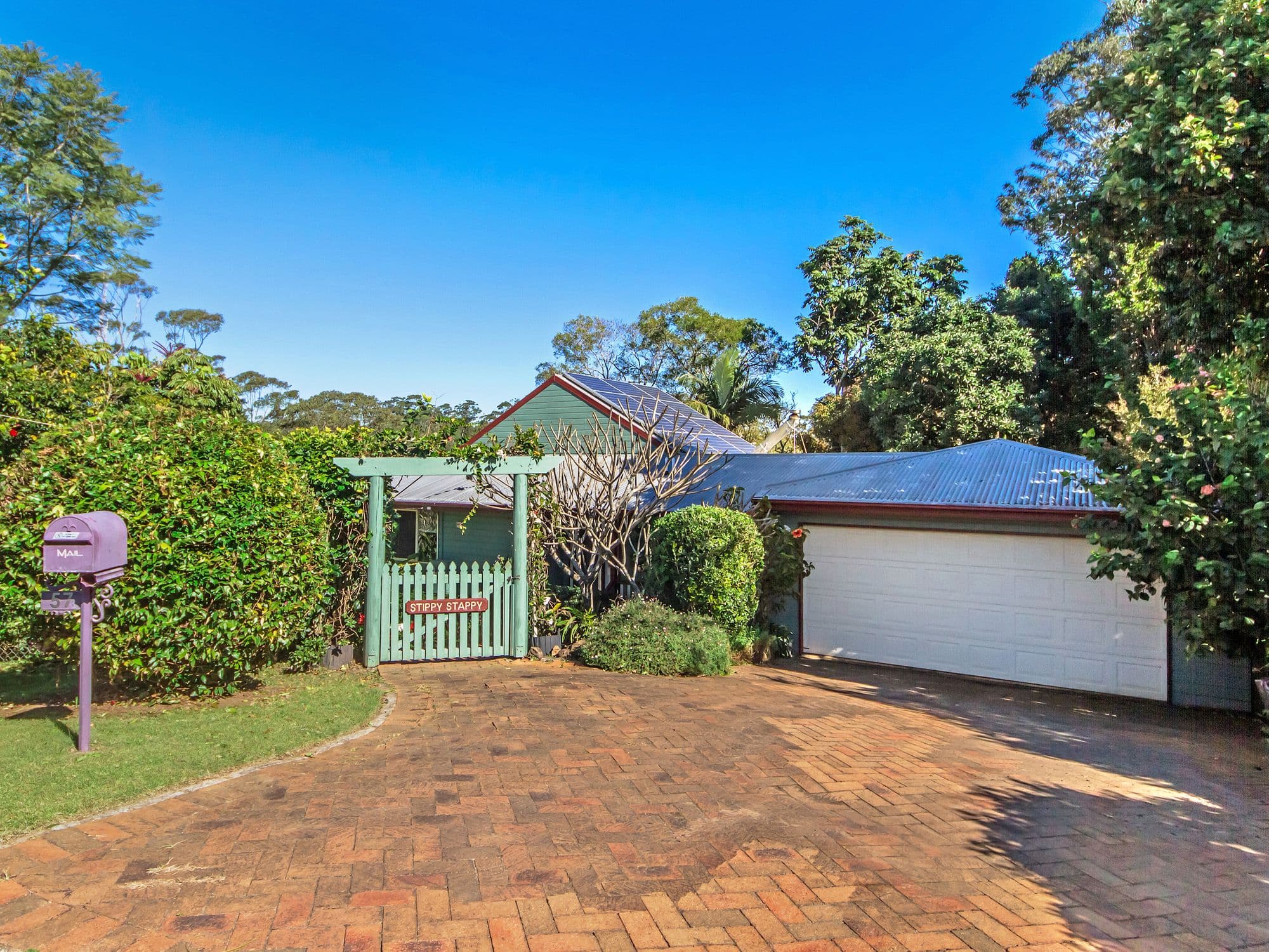 57 Paradise Drive, Tamborine Mountain QLD 4272, Tamborine Mountain - Thumbnail 2
