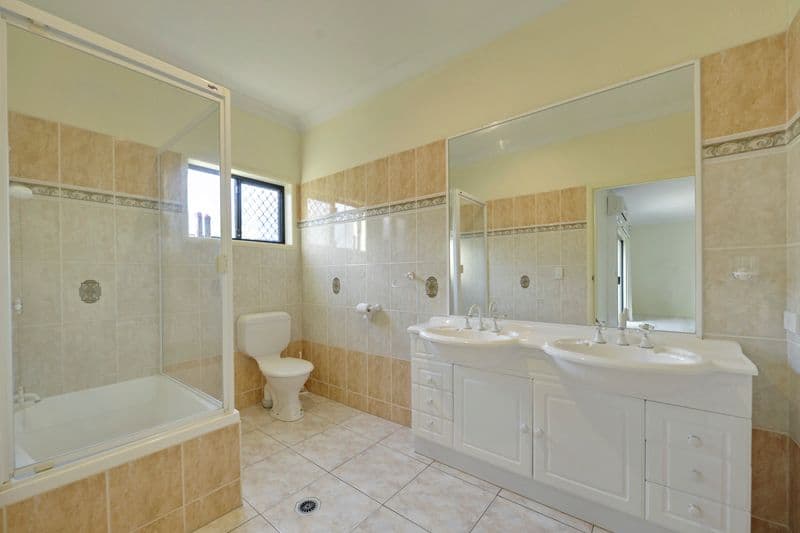 2 Woodglen Street, KURABY QLD 4112, Kuraby - Thumbnail 3