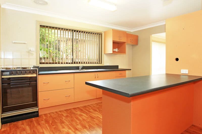 8 Byron Avenue, NORTH NOWRA NSW 2541, North Nowra - Thumbnail 4